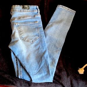 Divided jeans skinny legged